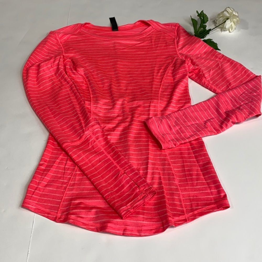 Long Sleeve Fitted Athletic Running Thumb Holes Reflective Top Hot‎ Pink S
